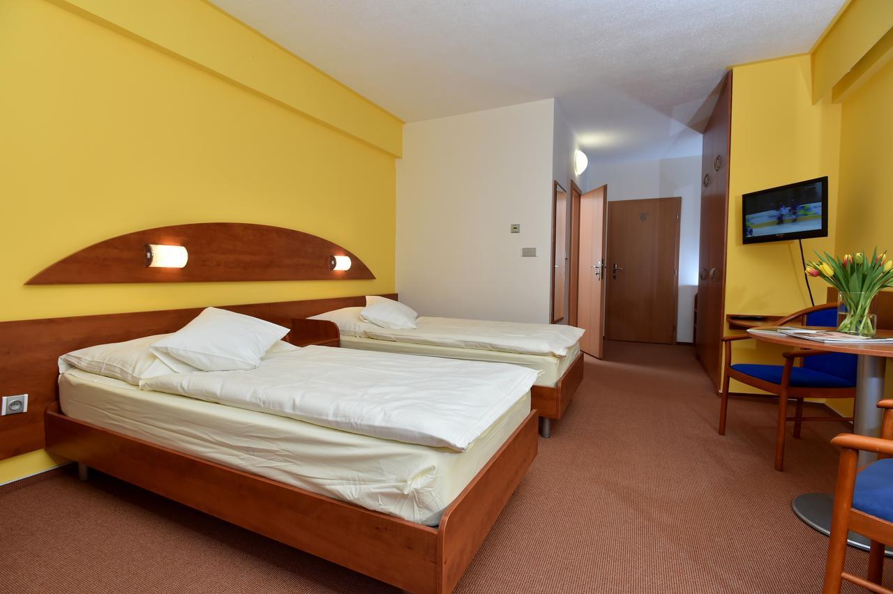 Hotel Břízky Jablonec nad Nisou Exterior foto