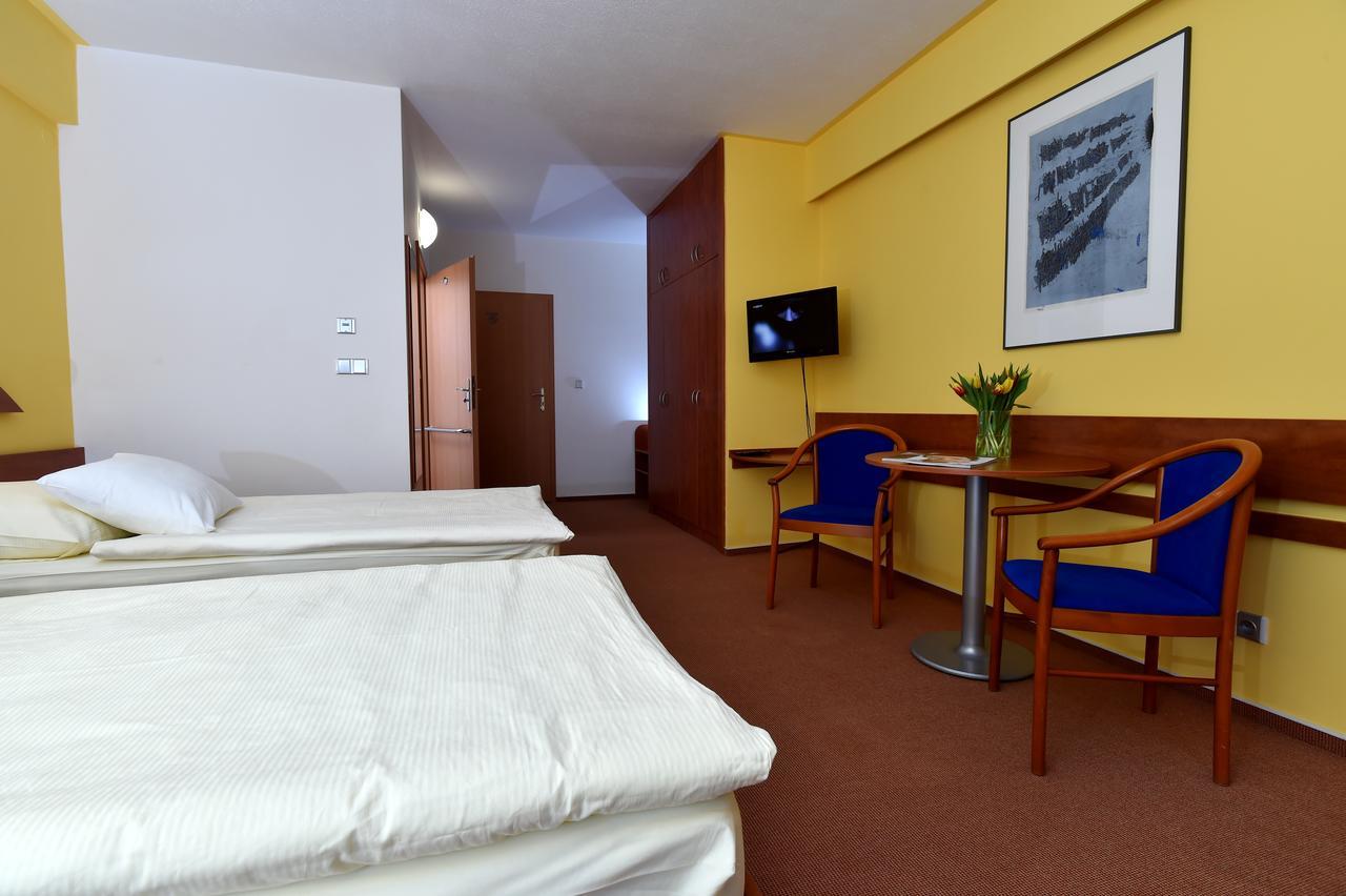 Hotel Břízky Jablonec nad Nisou Exterior foto